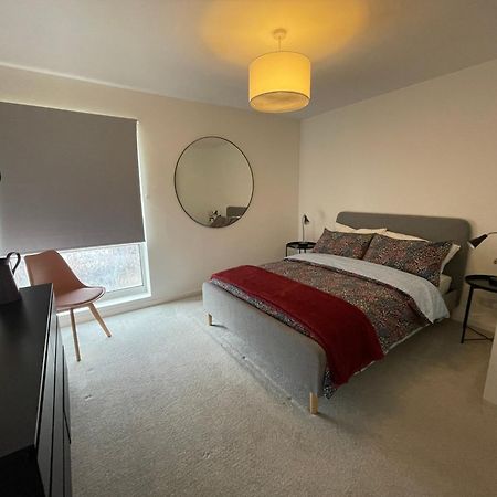 Modern And Comfortable Flat With Private Parking Apartment อ็อกซ์ฟอร์ด ภายนอก รูปภาพ